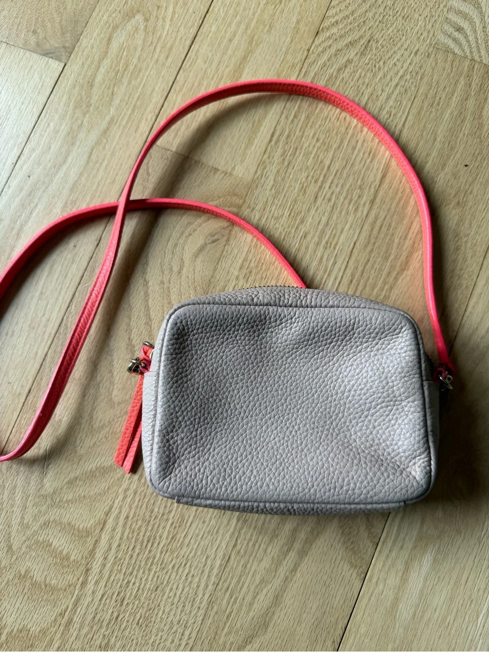 kate spade compact pebbled